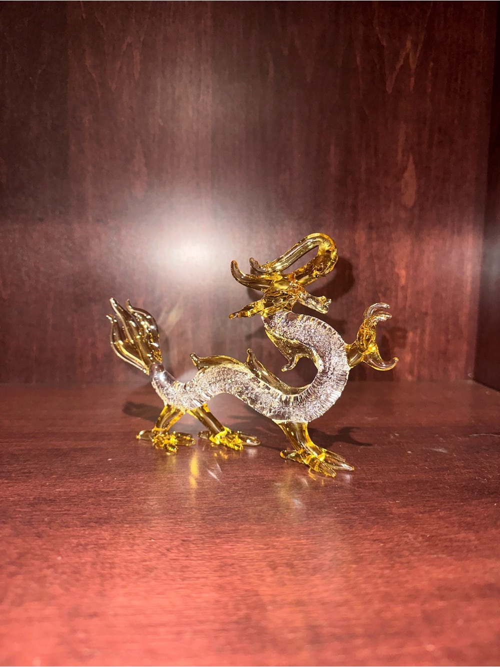 White and Yellow Dragon Accent